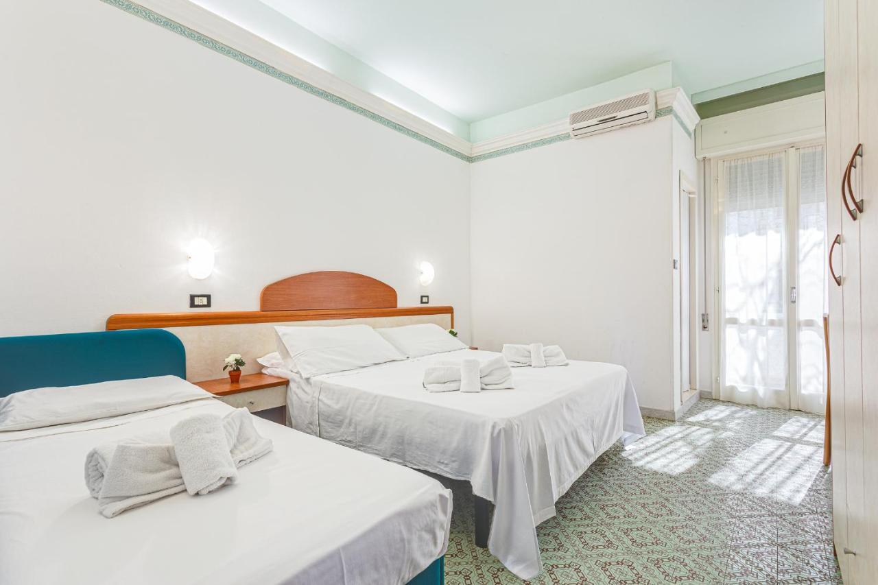 Hotel Augustus Gatteo a Mare Buitenkant foto