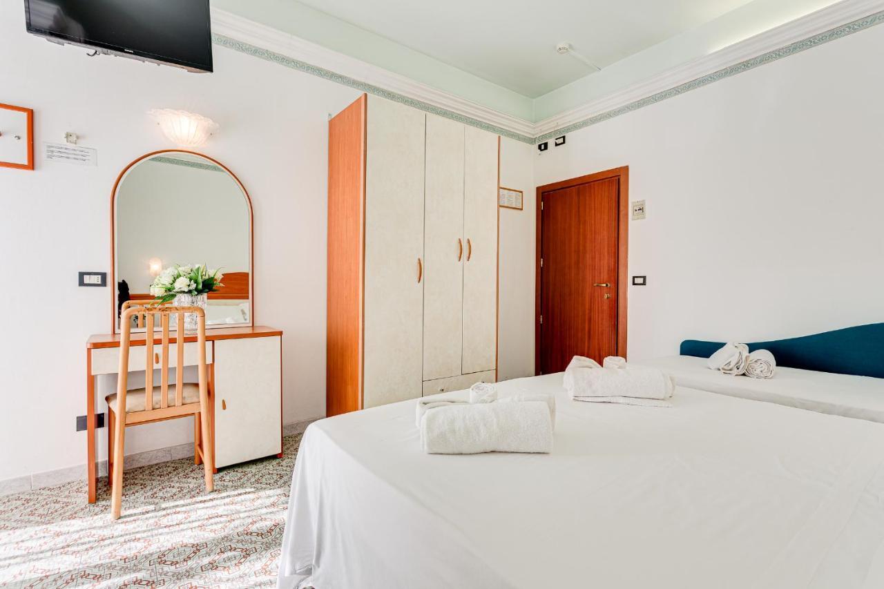 Hotel Augustus Gatteo a Mare Buitenkant foto