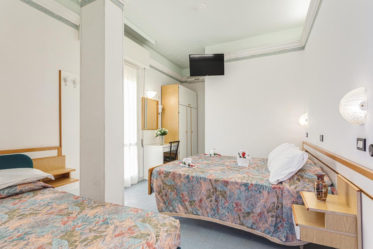 Hotel Augustus Gatteo a Mare Buitenkant foto