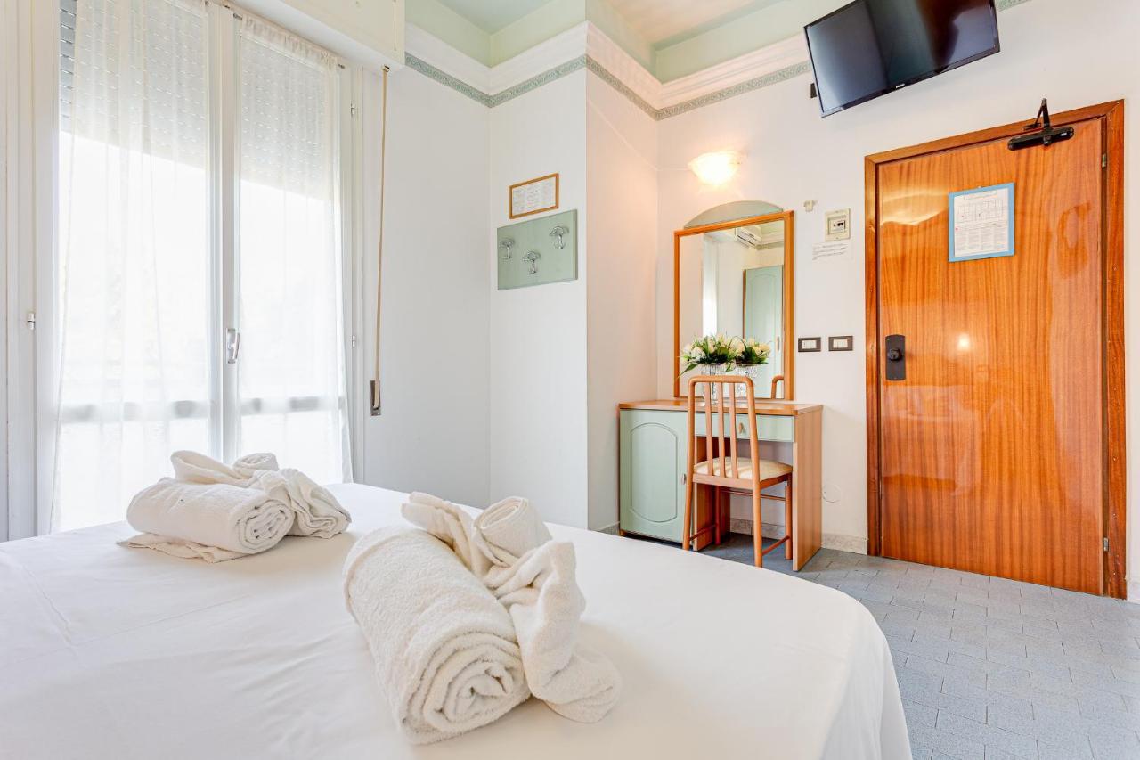Hotel Augustus Gatteo a Mare Buitenkant foto