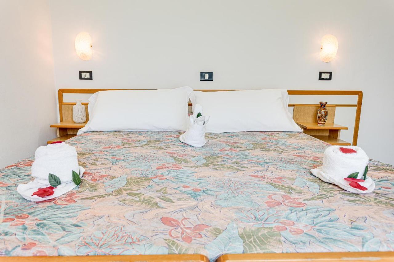 Hotel Augustus Gatteo a Mare Buitenkant foto